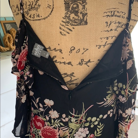 Soho new york and company Floral top - Picture 3 of 4